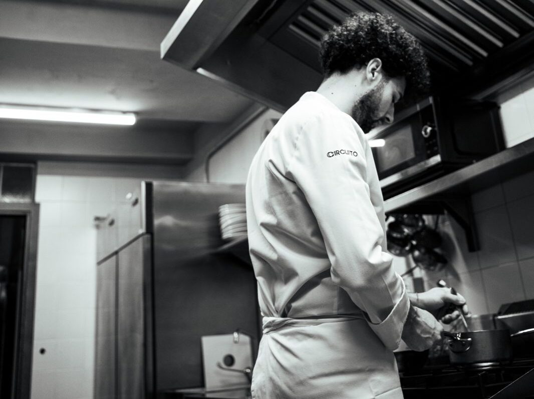 Chef – in cucina (bianco e nero)