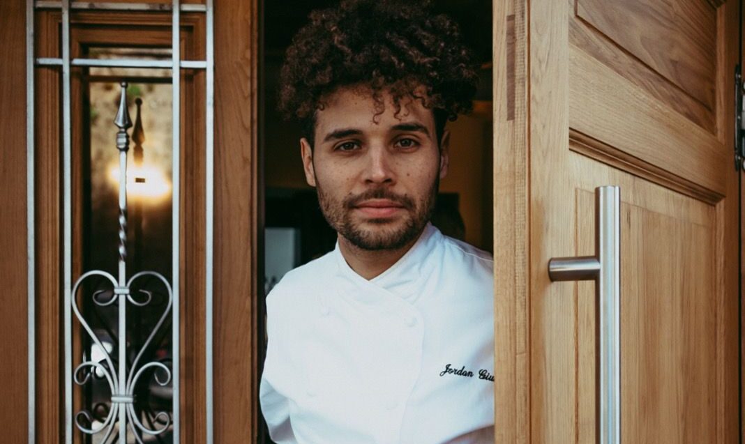 Contatti – copertina (chef alla porta)