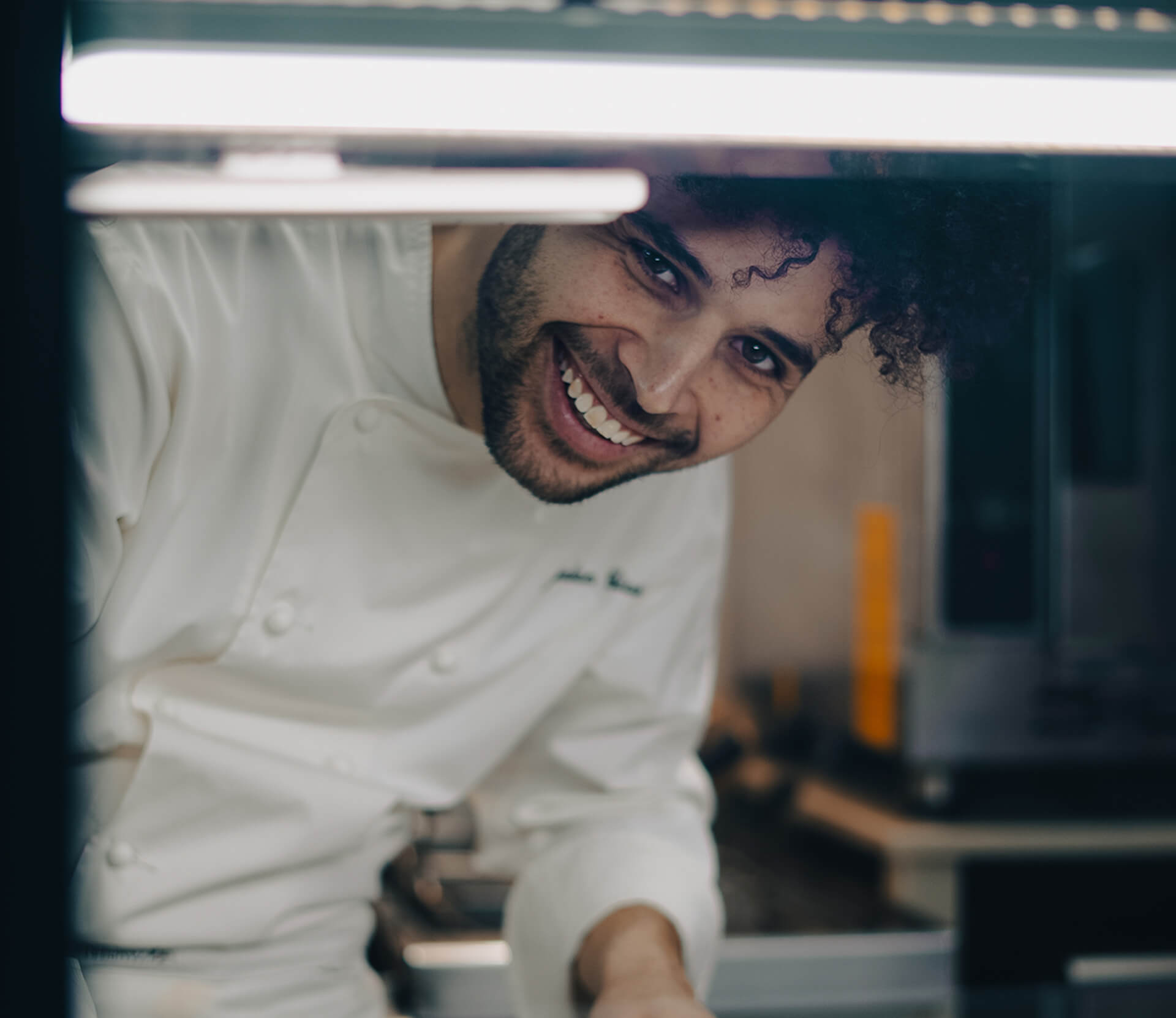 Home – Lo Chef (ritratto sorridente)